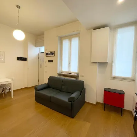 Charming Apartment Centro Navigli Tortona Milan Exterior photo