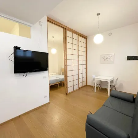Charming Apartment Centro Navigli Tortona Milan Exterior photo